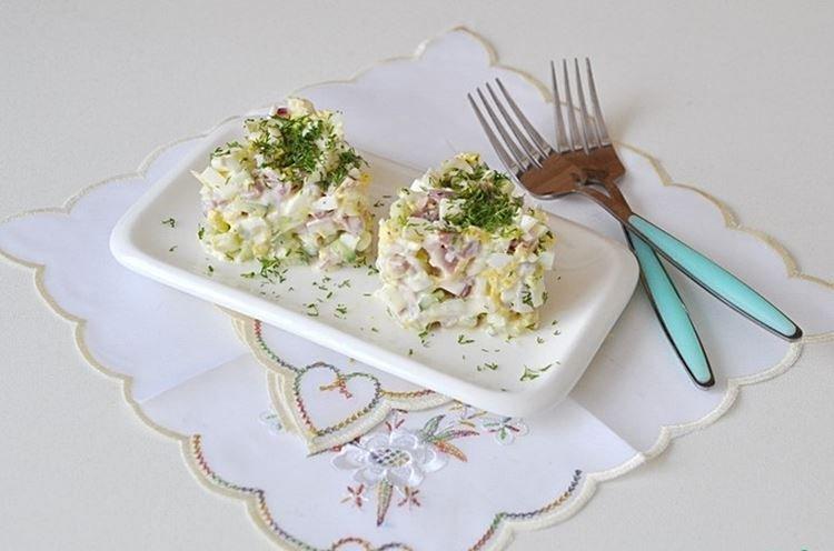 Ensalada de cerdo y mostaza - Recetas de ensaladas con mayonesa para Año Nuevo 2021