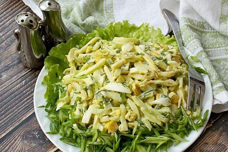 Ensalada verde de calamares - Recetas de ensaladas con mayonesa para Año Nuevo 2021