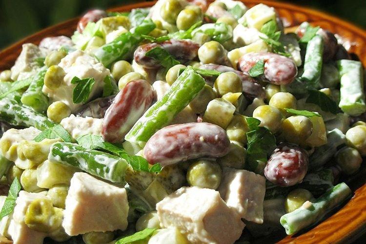 Ensalada de judías y guisantes - Recetas de ensaladas con mayonesa