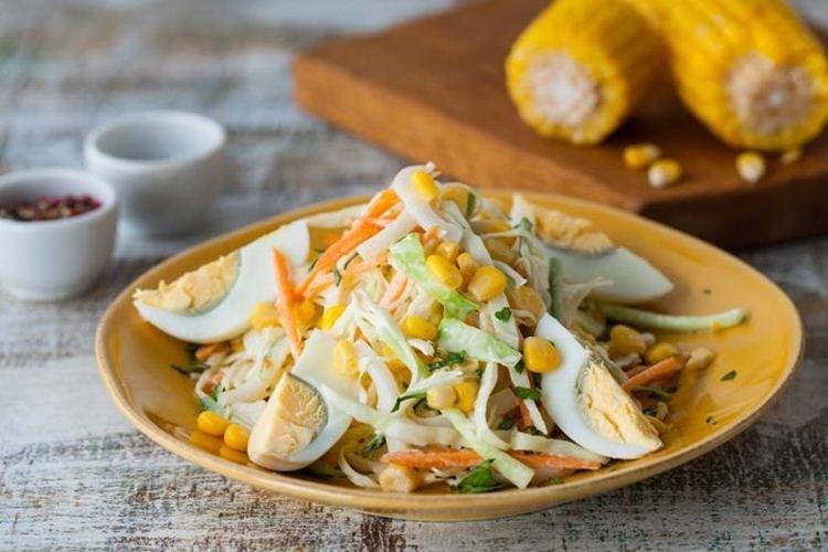 Ensalada de calamares, huevo y mayonesa - Recetas de ensaladas con mayonesa