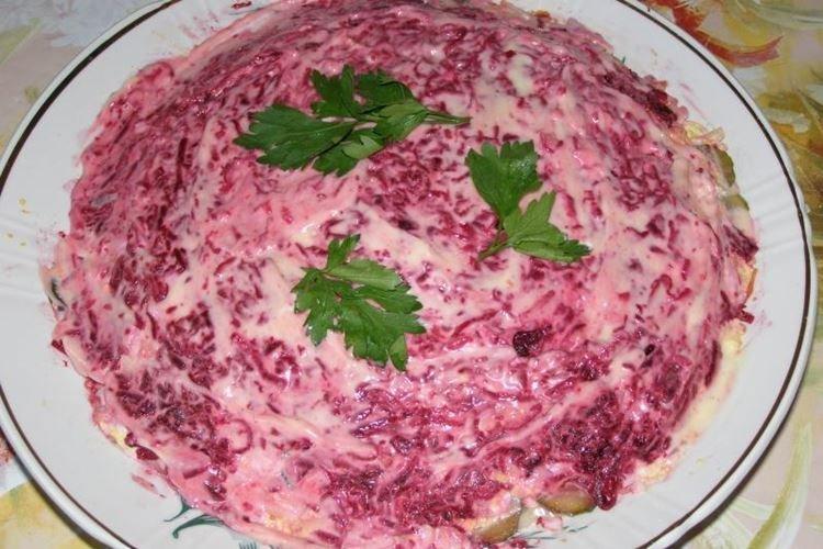 Ensalada de remolacha e hígado - recetas