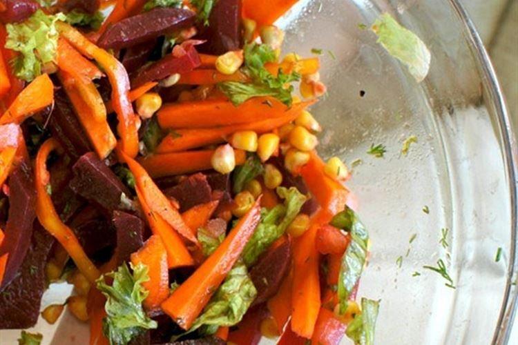 Ensalada de remolacha y maíz - recetas