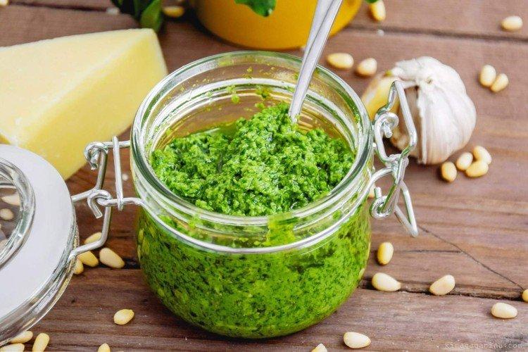 Salsa pesto clásica - recetas caseras