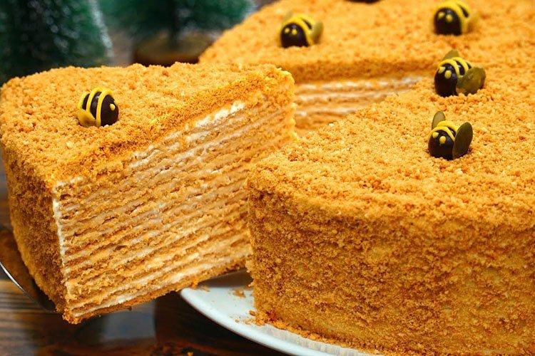 Pastel «Medovik» - receta según el GOST soviético