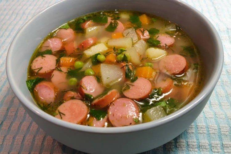 Sopa de guisantes con salchichas - recetas de sopas para cada día