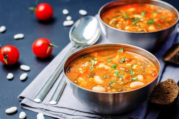 Sopa de frijoles y mijo - recetas de sopas para cada día