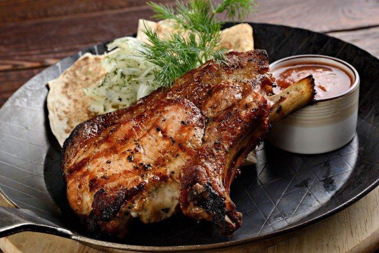 Pork with Mustard Sauce in a Skillet - Recipes