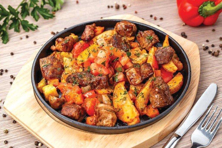 Pork with Potatoes in a Skillet - Recipes