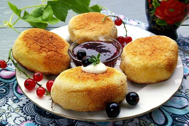 Syrniki with Semolina - Cottage Cheese Pancake Recipes for Pan-Frying