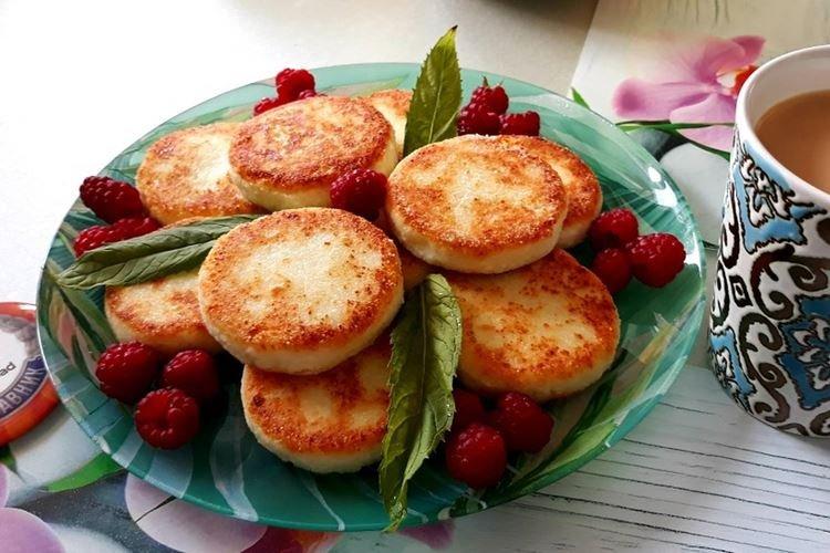 Syrniki with Rice Flour - Easy Cottage Cheese Pancake Recipes