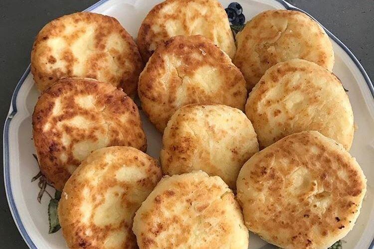Syrniki with Bran - Cottage Cheese Pancake Recipes for Baking