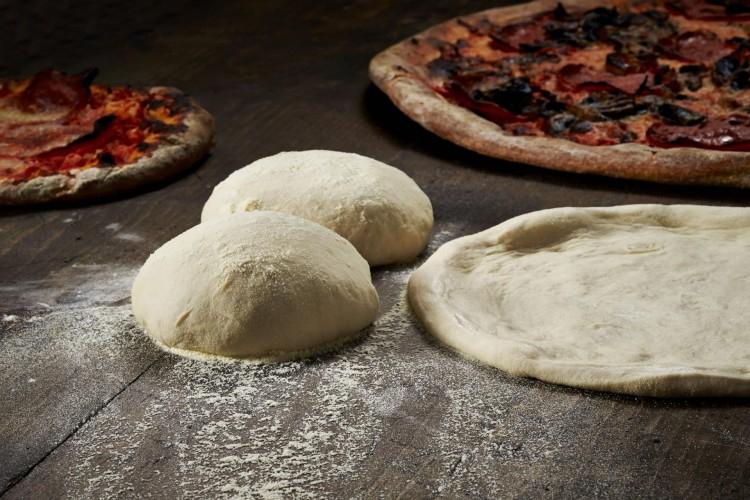 Masa para pizza sin levadura: 10 recetas sencillas