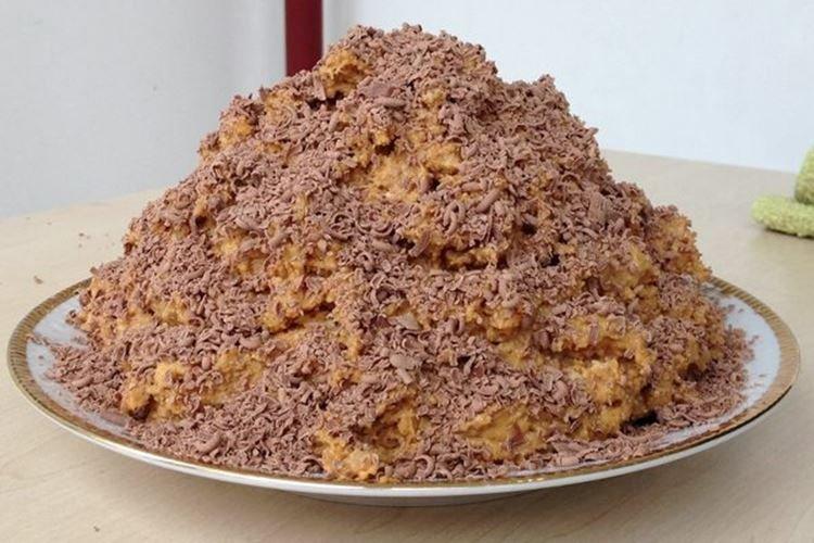 Anthill Cake (Muraveinik) - No-Bake Cookie Cake Recipes
