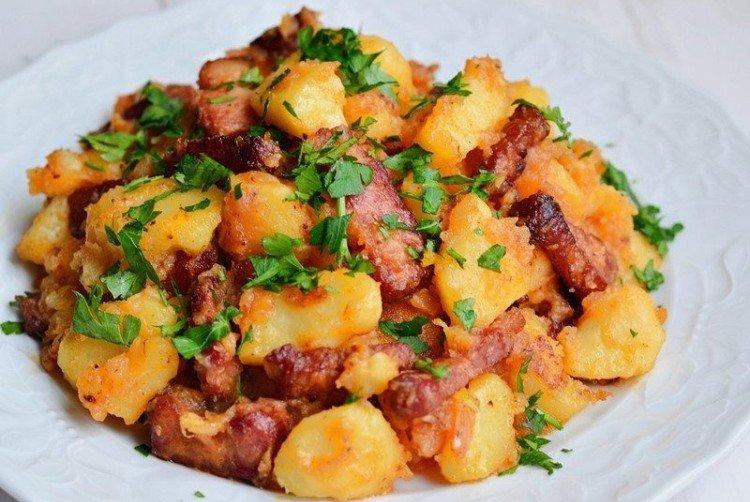 Assorted Braised Potatoes with Meat - Step-by-Step Recipes