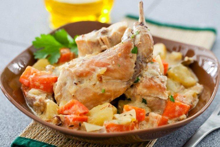 Braised Potatoes with Meat in Sour Cream - Step-by-Step Recipes