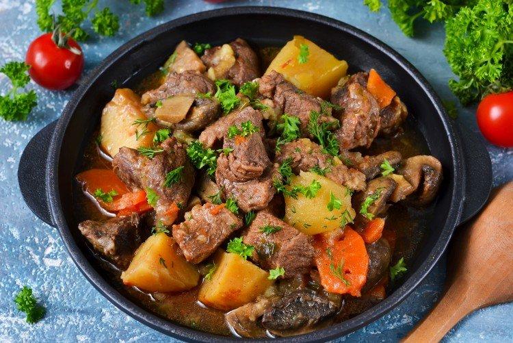 Braised Lamb with Mushrooms and Potatoes - Step-by-Step Recipes