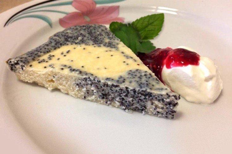 Cazuela de requesón con semillas de amapola en olla de cocción lenta - recetas