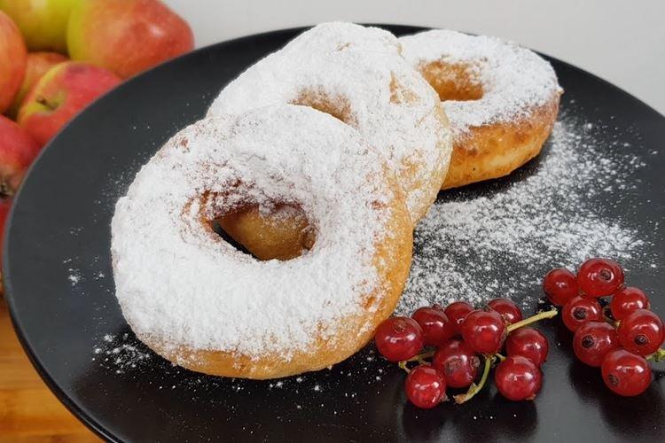 Buñuelos de requesón con mantequilla - recetas