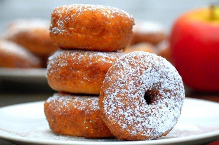 Buñuelos de requesón con levadura - recetas