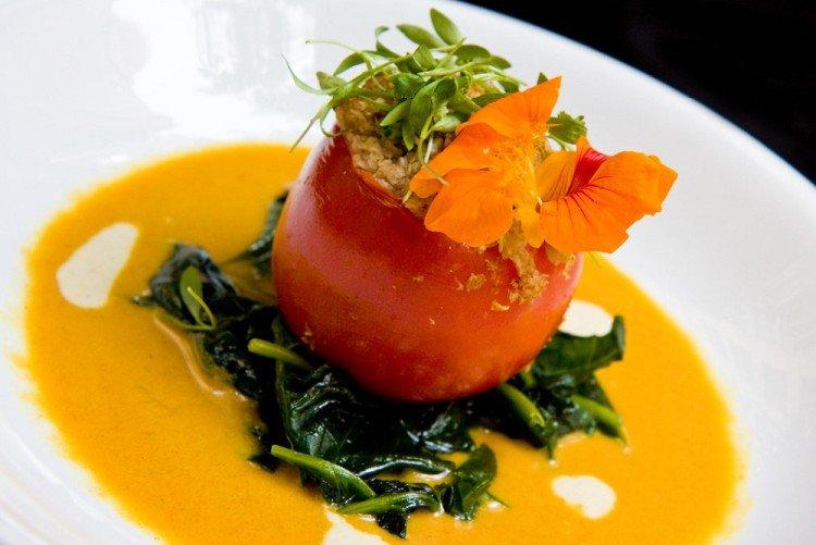 Tomates con bacalao - recetas de cena rápida con ingredientes sencillos