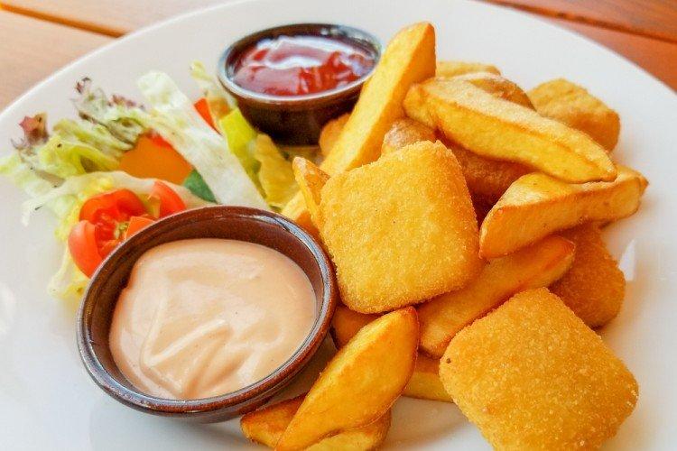 Nuggets de queso - recetas de cena rápida con ingredientes sencillos