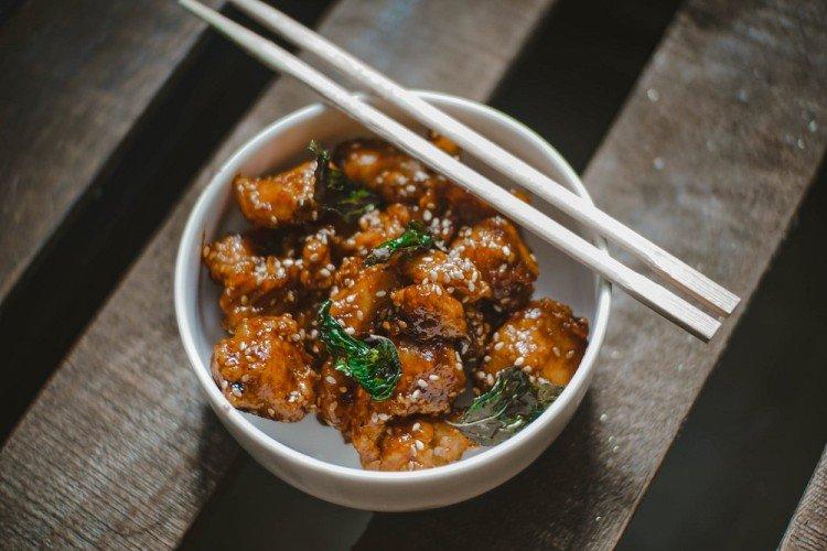 Carne con pepinos al estilo coreano - recetas de cena rápida con ingredientes sencillos