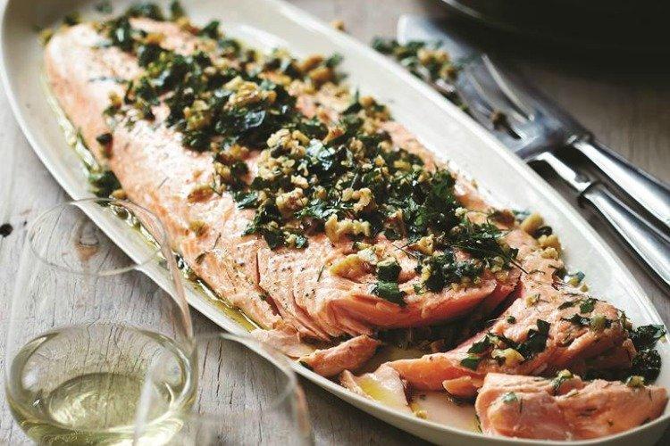 Salmón al horno con nueces - Recetas para cenar en 15 minutos