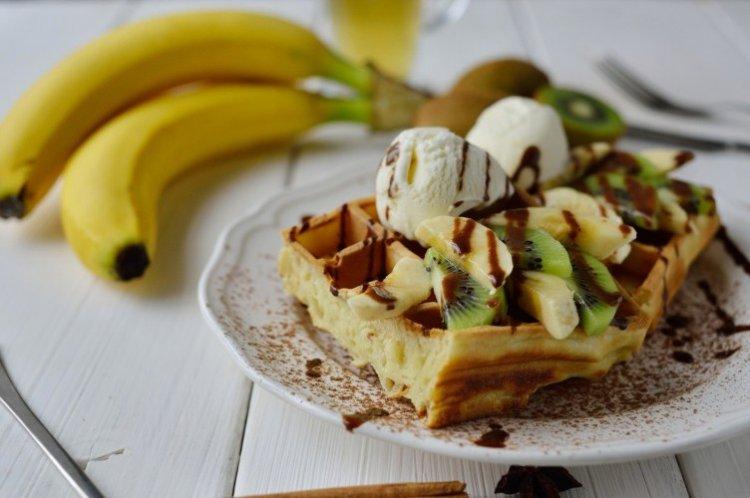 Banana Viennese Waffles in an Electric Waffle Maker - Recipes