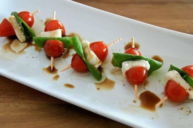 Aperitivo de tomate y mozzarella para el cumpleaños de los niños - recetas