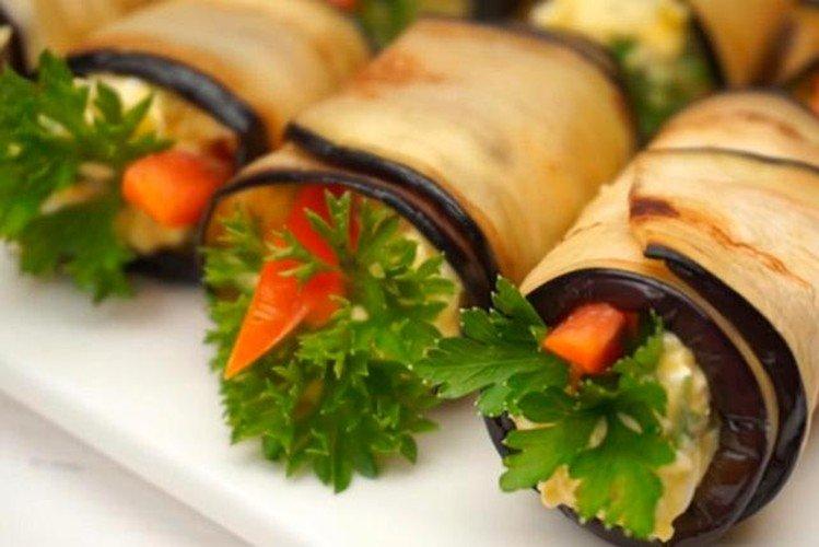 Aperitivo de berenjenas para la mesa festiva - recetas
