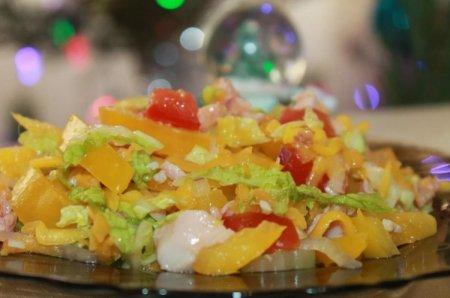 20 Salate mit geräuchertem Hähnchen, die in jeder Situation helfen