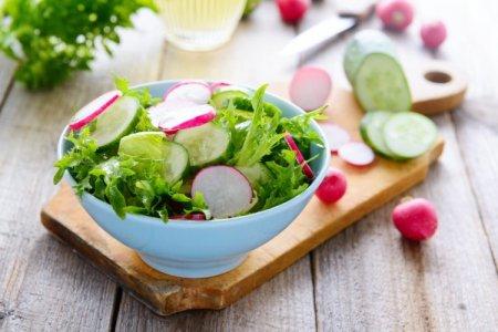 20 ensaladas rápidas con ingredientes sencillos
