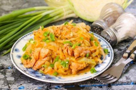10 Simple Stewed Cabbage with Meat Recipes