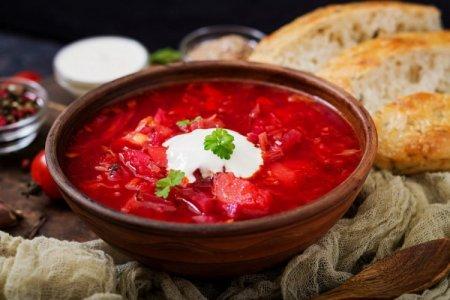8 Easy Beetroot Borsch Recipes for a Family Dinner