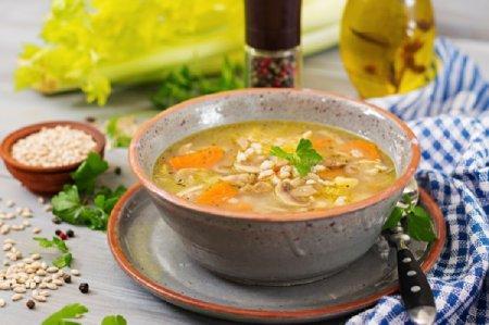 20 fleischlose Suppen, die dein Menü abwechslungsreicher machen