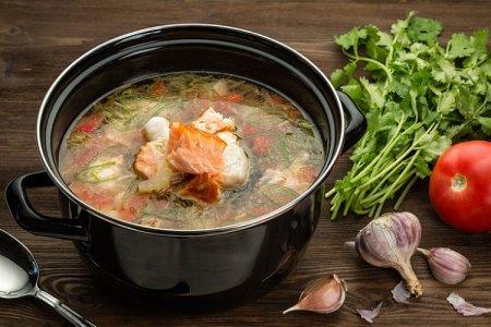 15 Rezepte für aromatische Lachssuppe
