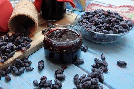 20 Easy Honeysuckle Jam Recipes