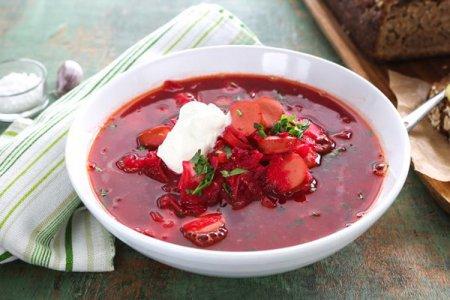 10 Meatless Borscht Recipes That Everyone Will Love