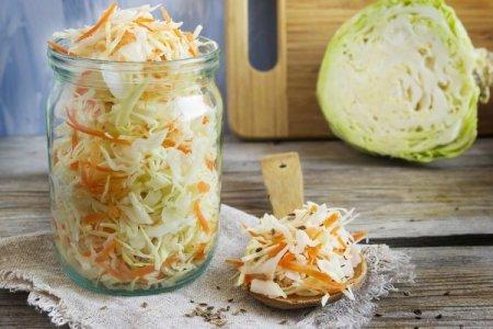 20 ensaladas de col para el invierno que cualquier ama de casa apreciará
