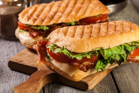 20 Panini-Rezepte, die in wenigen Minuten zubereitet sind