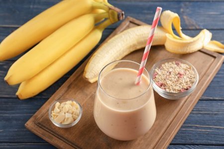 20 Amazing Banana Smoothie Recipes