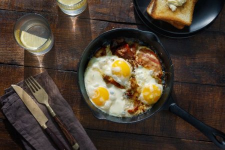 20 fantastische Rezepte für Spiegelei mit Speck
