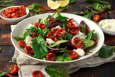 20 Salads with Sun-Dried Tomatoes for True Gourmets