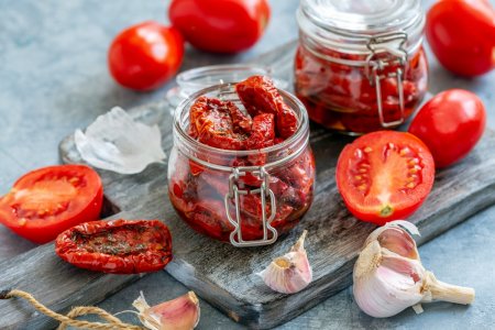 10 einfache Rezepte für getrocknete Tomaten aus dem Ofen