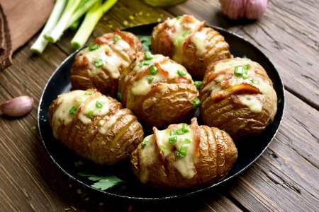 15 deliciosas recetas de patatas con beicon al horno