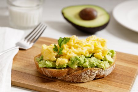 20 leckerste Avocado-Toasts