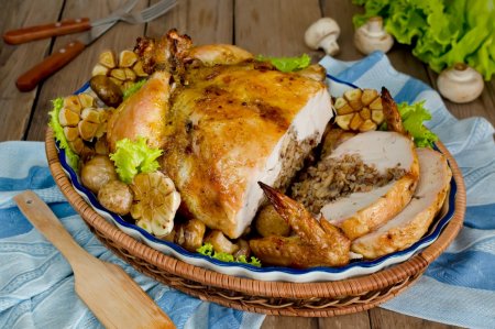 20 leckere Arten, gefülltes Hähnchen zuzubereiten