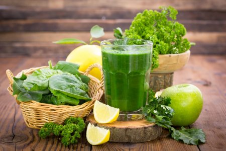 20 Rezepte für grüne Smoothies mit leuchtender Farbe, Geschmack und Aroma