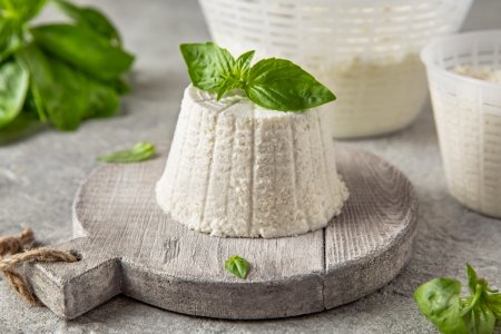 Kefir Cheese: 10 Easy Homemade Recipes