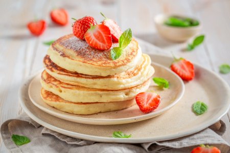 20 recetas de tortitas con crema agria que querrás preparar una y otra vez